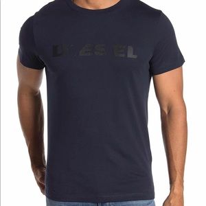 Diesel t-shirt for a comfy yet laid back look.